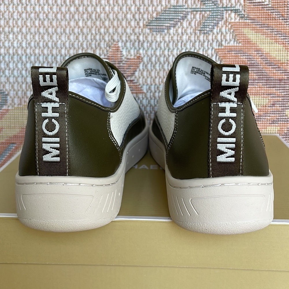 MICHAEL KORS
SHEA LACE UP
FAUX LEATHER
49F3SHFSIL
OLIVE
NEW - Picture 3 of 16